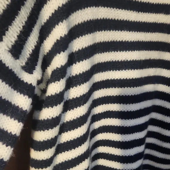 Alpaca Wool Nautical Striped Sweater with Lobster Design - Picture 6 of 6